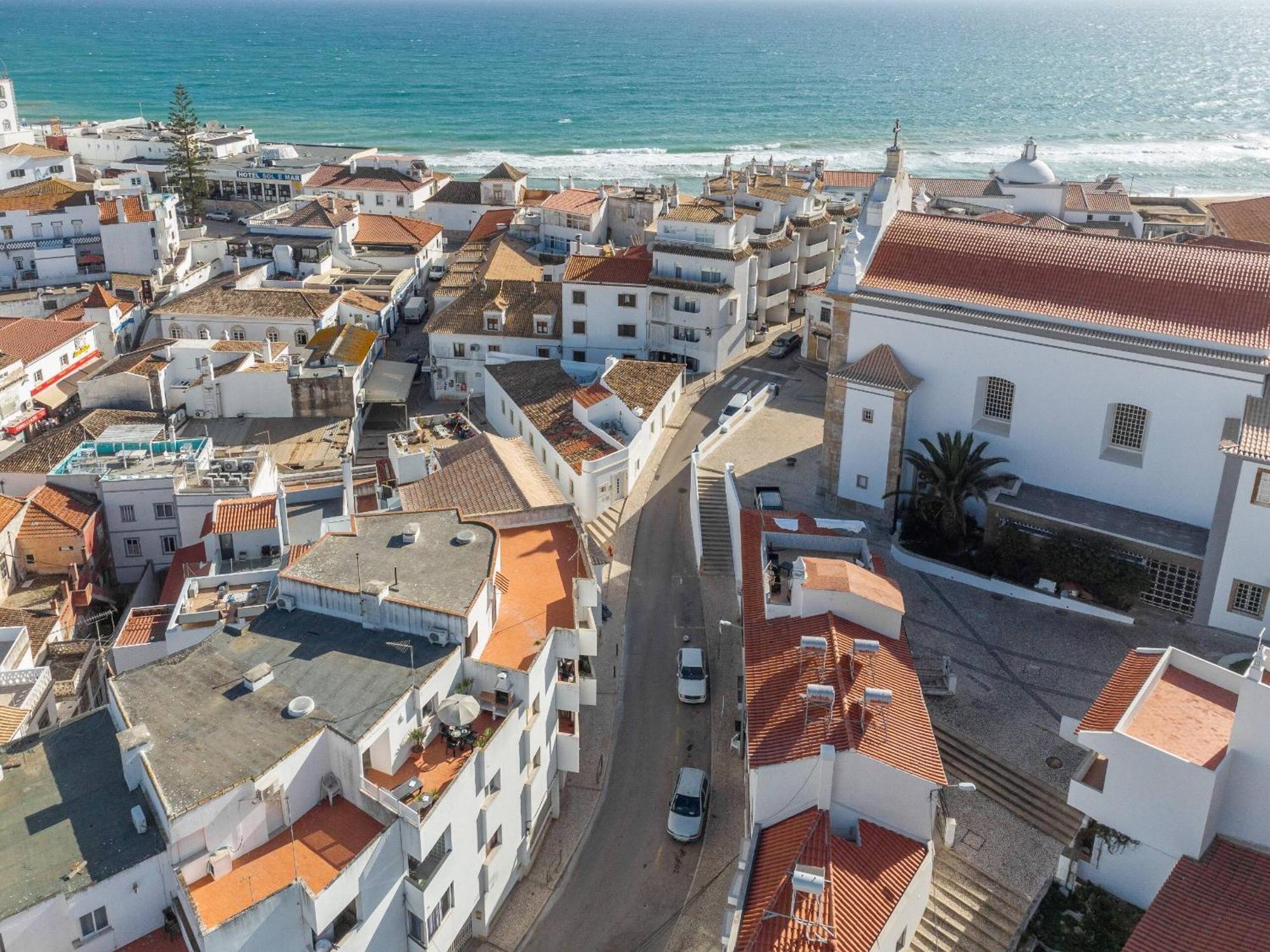 Lena'S Beach House By Hellovacations Albufeira Exterior foto